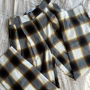 NWOT Plaid Urban Outfitters Mid-Rise Trousers